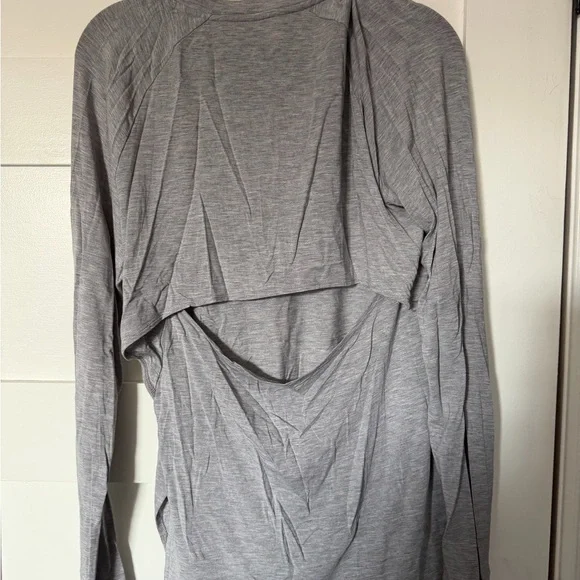 Under Armour Heather Gray Long Sleeve Tee - Picture 2 of 3